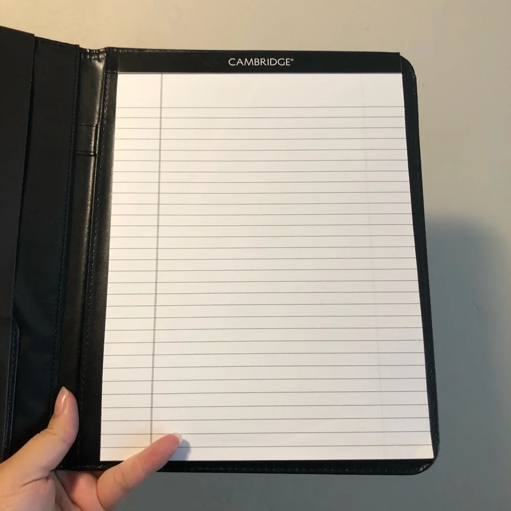 Black folder - Picture 3 of 5
